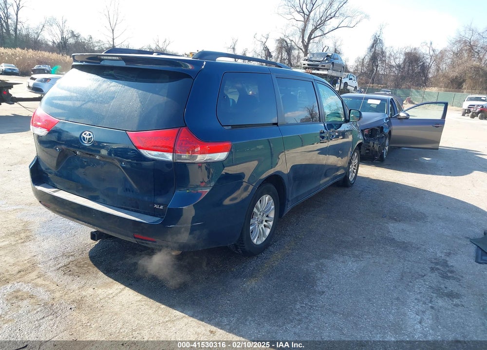 2011 TOYOTA SIENNA XLE V6 VIN: 5TDYK3DC4BS026104