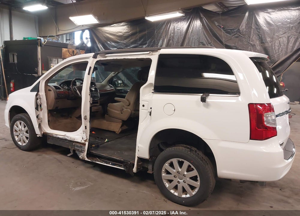 2014 CHRYSLER TOWN & COUNTRY TOURING VIN: 2C4RC1BG5ER133008