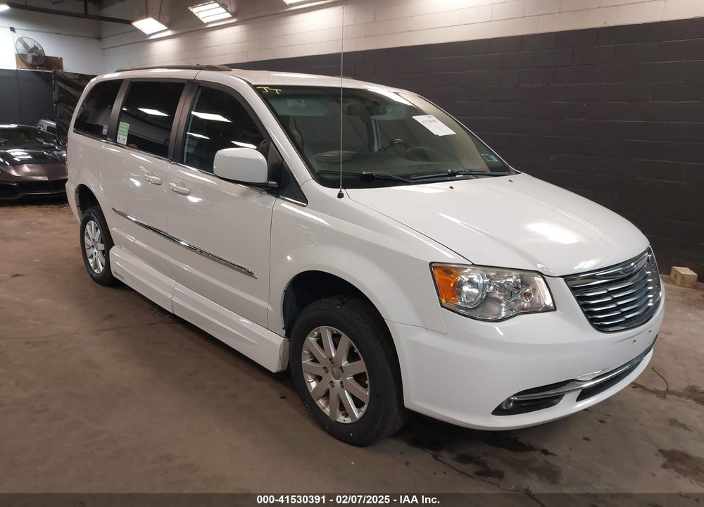 2014 CHRYSLER TOWN & COUNTRY TOURING VIN: 2C4RC1BG5ER133008