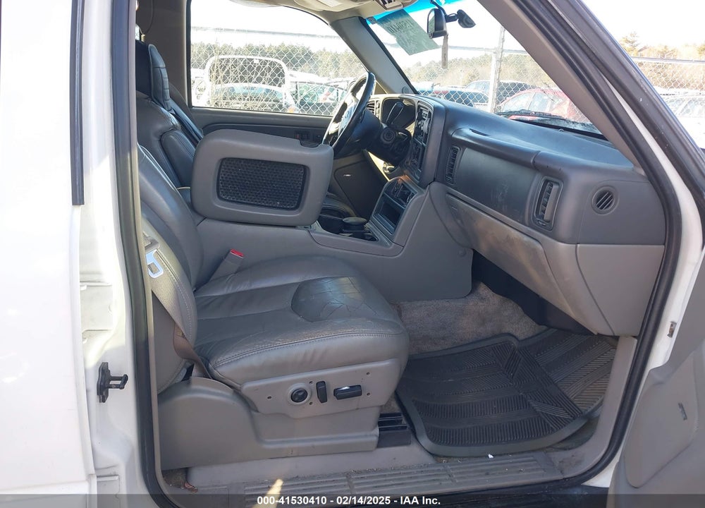 2003 CHEVROLET TAHOE VIN: 1GNEK13Z23J339381
