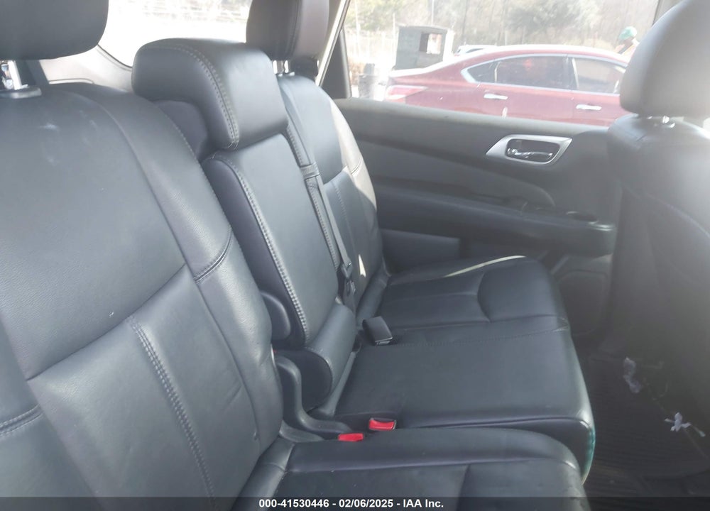 2014 NISSAN PATHFINDER SL VIN: 5N1AR2MN9EC665895