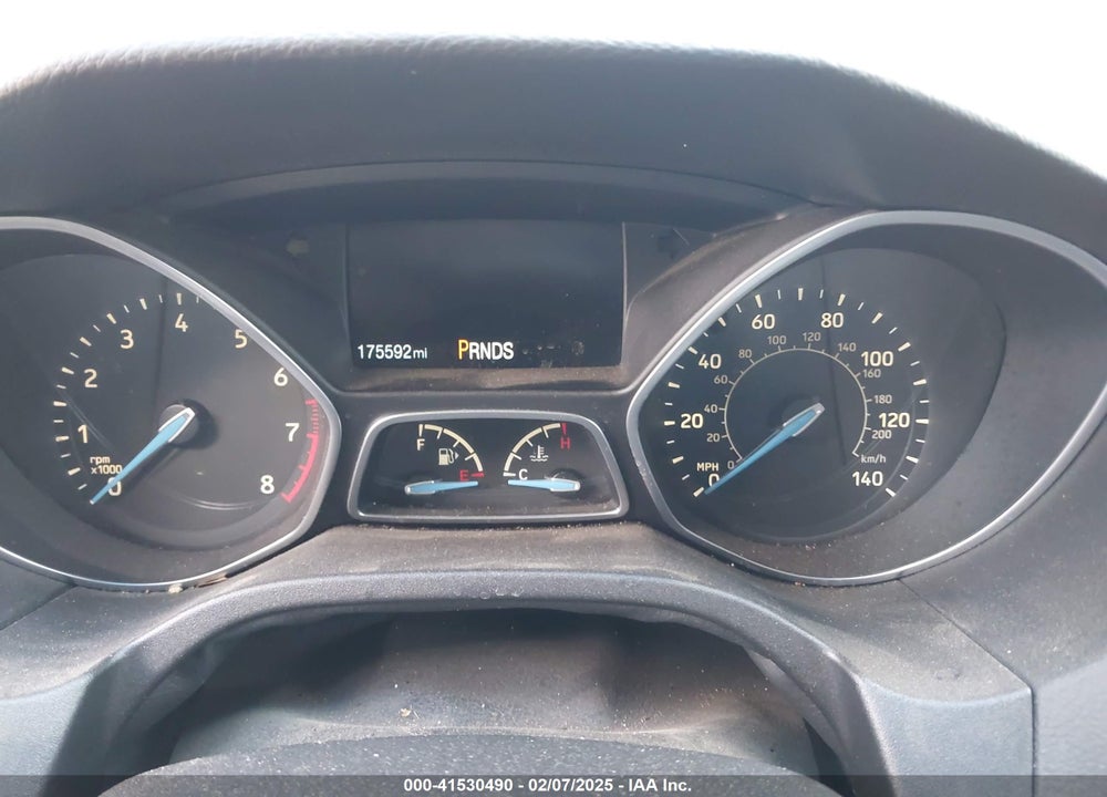 2016 FORD FOCUS VIN: 1FADP3K24GL340182