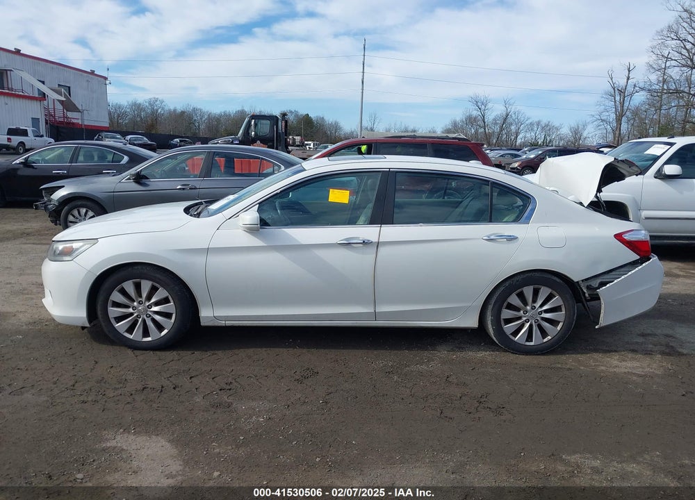 2013 HONDA ACCORD VIN: 1HGCR2F88DA194399