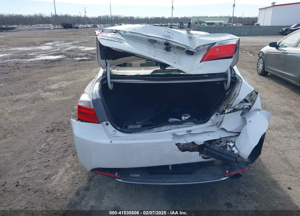 2013 HONDA ACCORD VIN: 1HGCR2F88DA194399