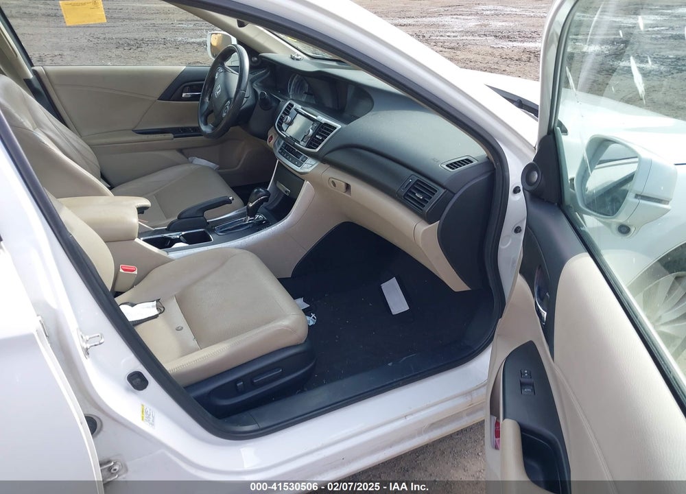 2013 HONDA ACCORD VIN: 1HGCR2F88DA194399