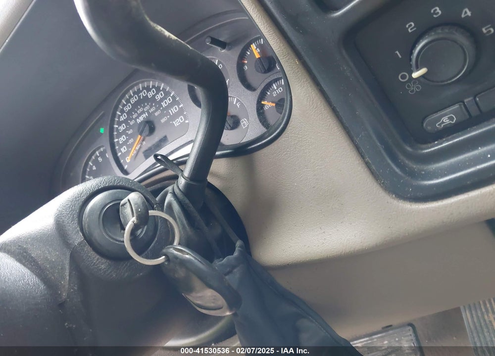 2004 CHEVROLET SILVERADO 1500 LS VIN: 2GCEC19T941430667