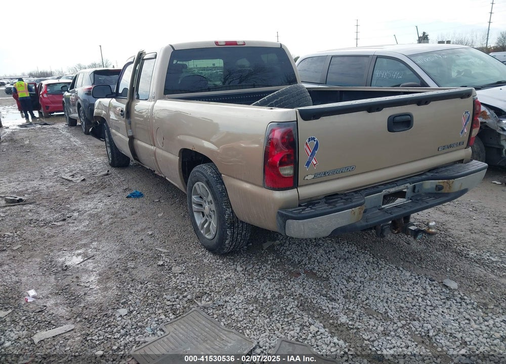 2004 CHEVROLET SILVERADO 1500 LS VIN: 2GCEC19T941430667