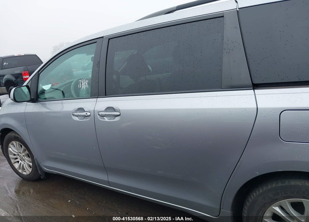 2012 TOYOTA SIENNA XLE LIMITED VIN: 5TDYK3DC5CS198711