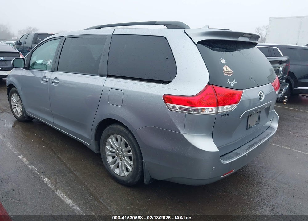 2012 TOYOTA SIENNA XLE LIMITED VIN: 5TDYK3DC5CS198711