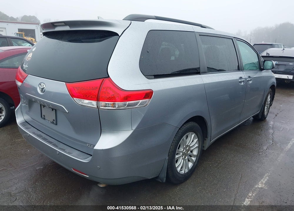 2012 TOYOTA SIENNA XLE LIMITED VIN: 5TDYK3DC5CS198711