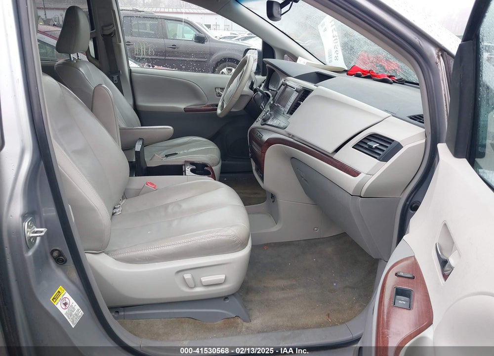 2012 TOYOTA SIENNA XLE LIMITED VIN: 5TDYK3DC5CS198711