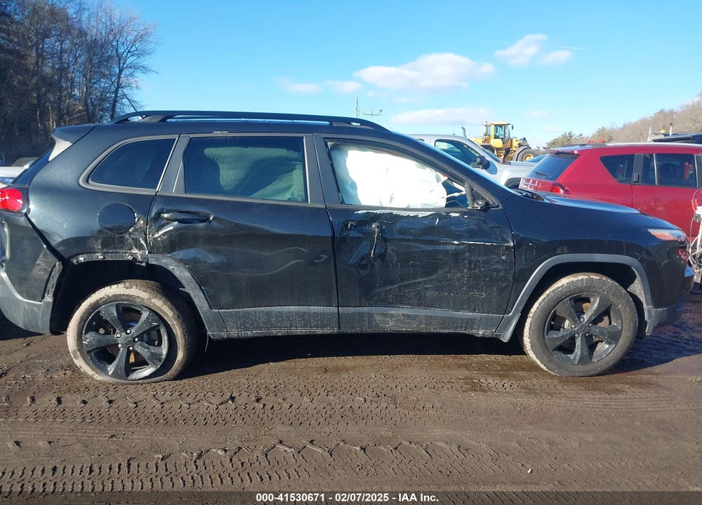 2015 JEEP CHEROKEE VIN: 1C4PJMCB1FW756538