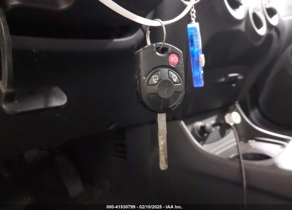 2011 HYUNDAI ACCENT GS VIN: KMHCM3AC8BU201874
