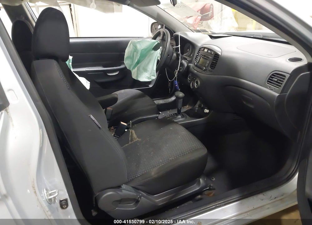 2011 HYUNDAI ACCENT GS VIN: KMHCM3AC8BU201874
