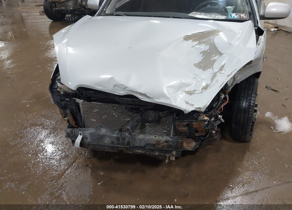 2011 HYUNDAI ACCENT GS VIN: KMHCM3AC8BU201874