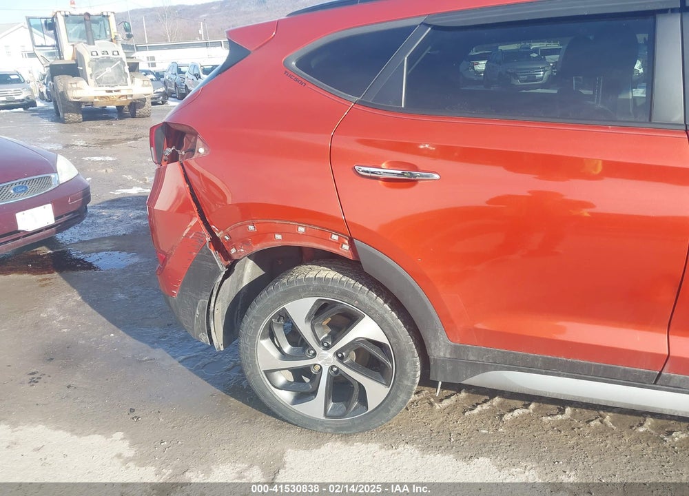 2017 HYUNDAI TUCSON LIMITED VIN: KM8J3CA21HU369124