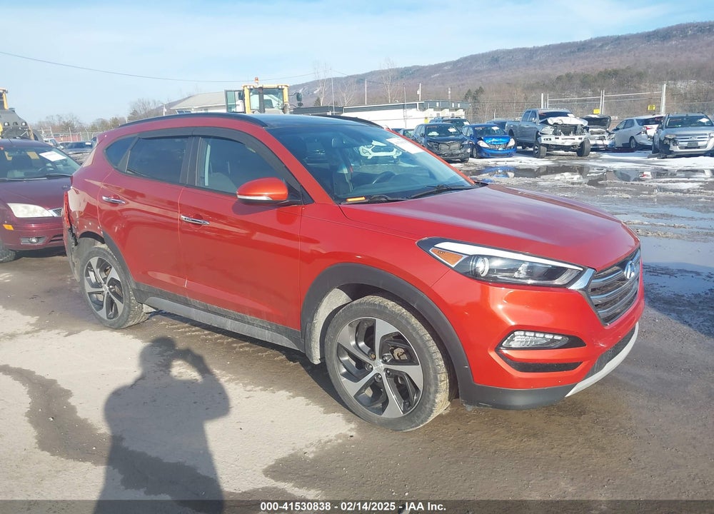 2017 HYUNDAI TUCSON LIMITED VIN: KM8J3CA21HU369124