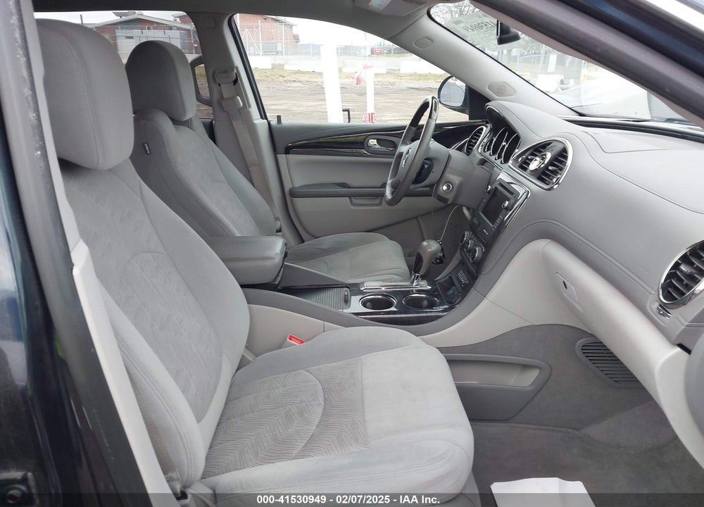 2017 BUICK ENCLAVE CONVENIENCE VIN: 5GAKRAKD7HJ157536