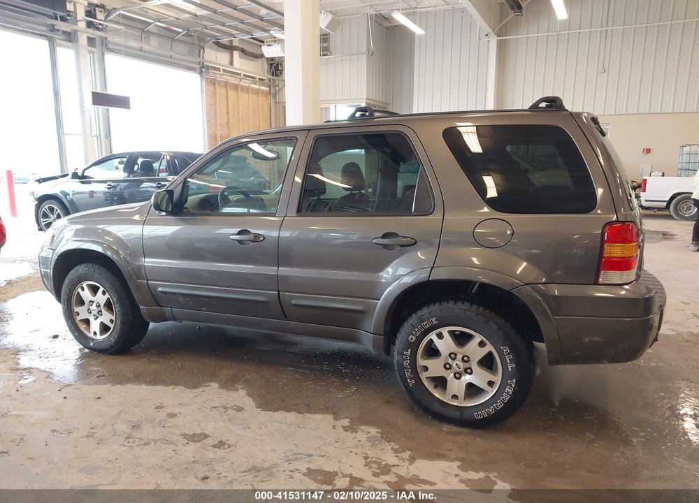 2005 FORD ESCAPE LIMITED VIN: 1FMCU04135KA63413