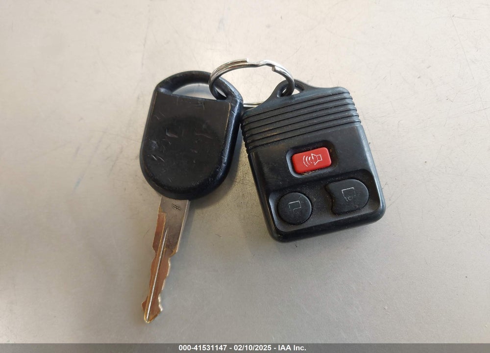 2005 FORD ESCAPE LIMITED VIN: 1FMCU04135KA63413