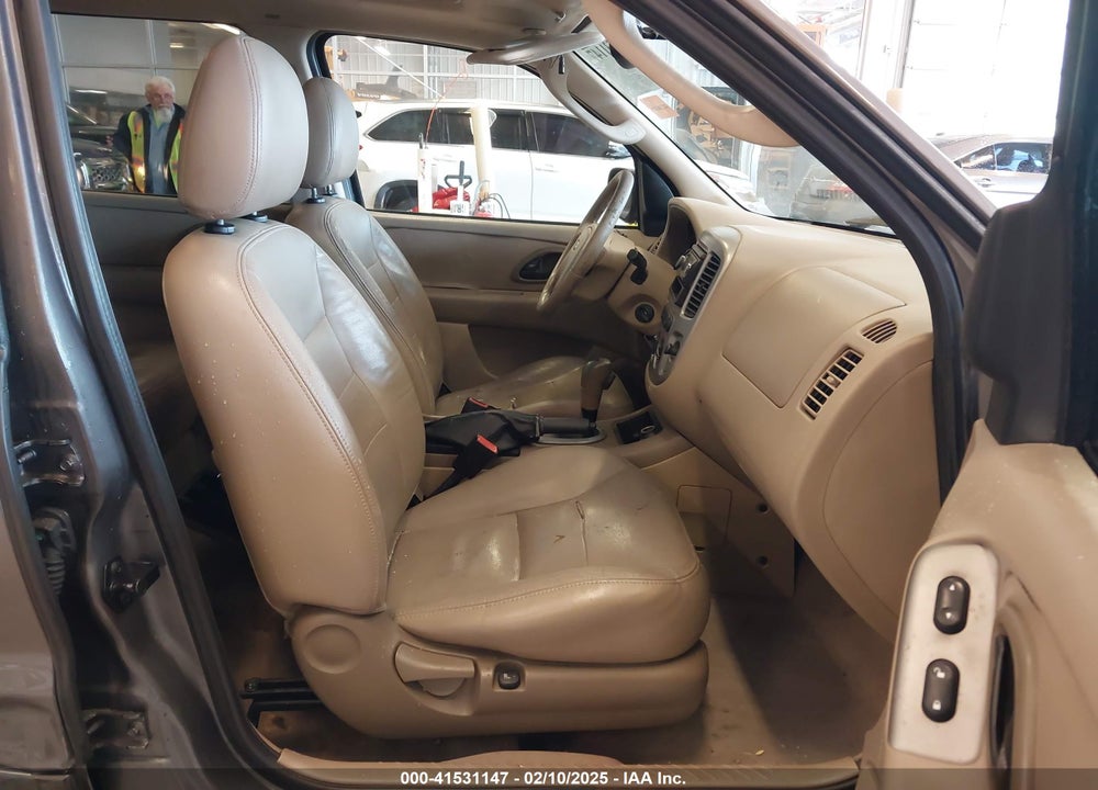 2005 FORD ESCAPE LIMITED VIN: 1FMCU04135KA63413