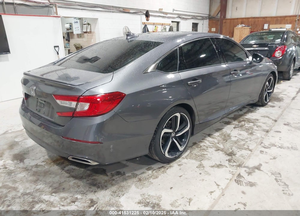 2019 HONDA ACCORD VIN: 1HGCV1F34KA013631