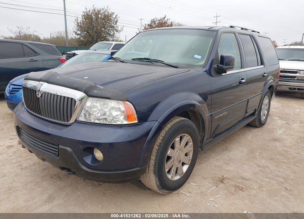 2004 LINCOLN NAVIGATOR VIN: 5LMFU27R24LJ27621