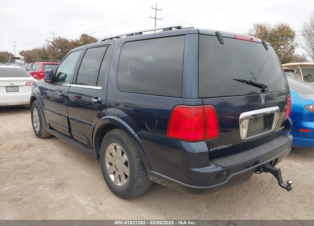 2004 LINCOLN NAVIGATOR VIN: 5LMFU27R24LJ27621