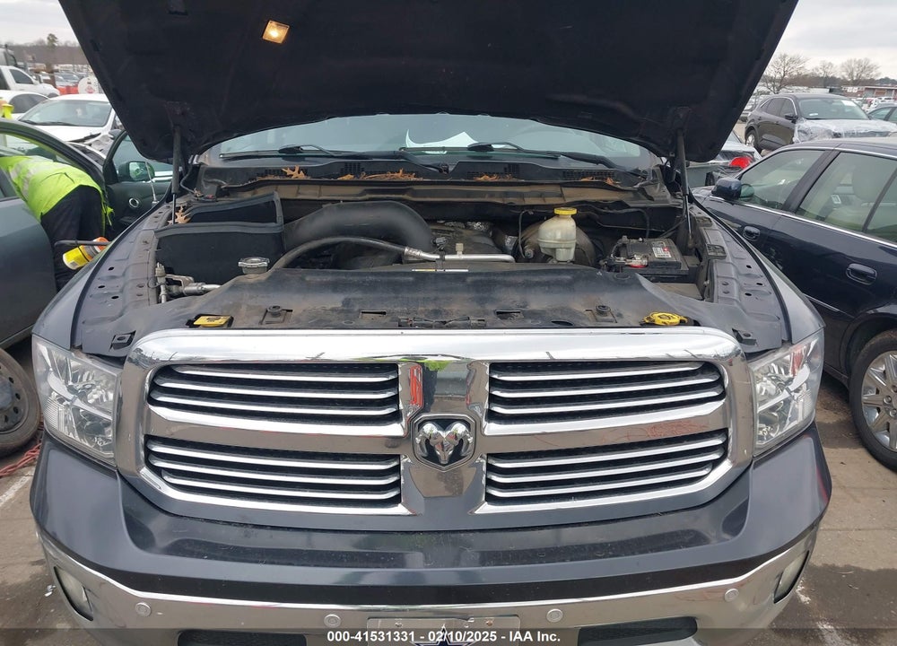 2016 RAM 1500 VIN: 3C6RR7LT5GG383670