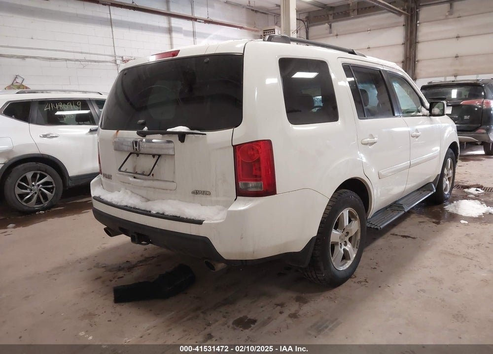 2010 HONDA PILOT EX-L VIN: 5FNYF4H64AB015928