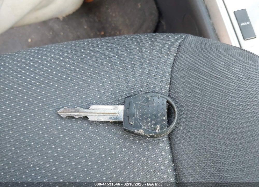 2007 CHEVROLET AVEO VIN: KL1TD56657B176185