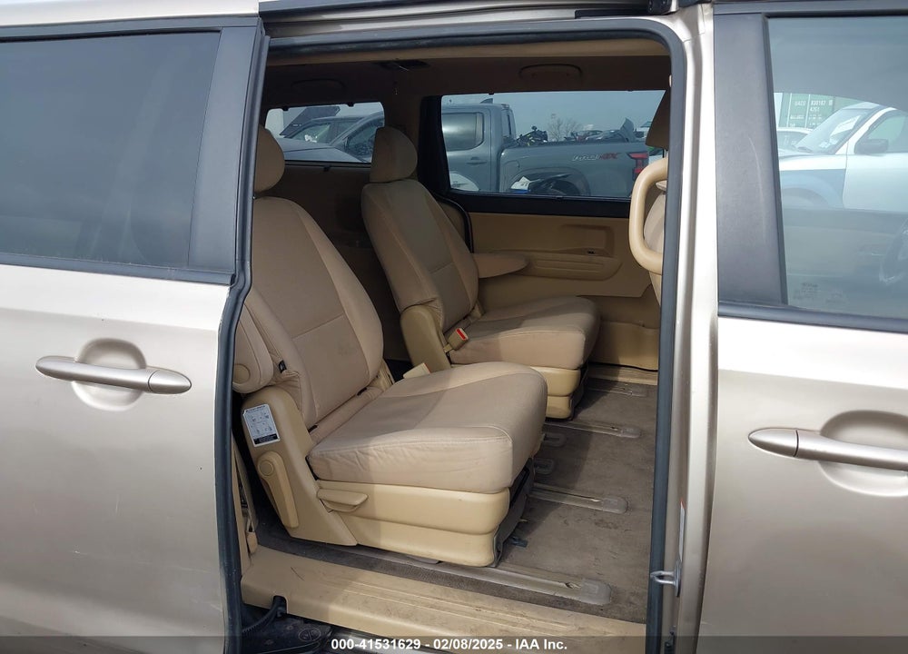 2016 KIA SEDONA LX VIN: KNDMB5C18G6204078