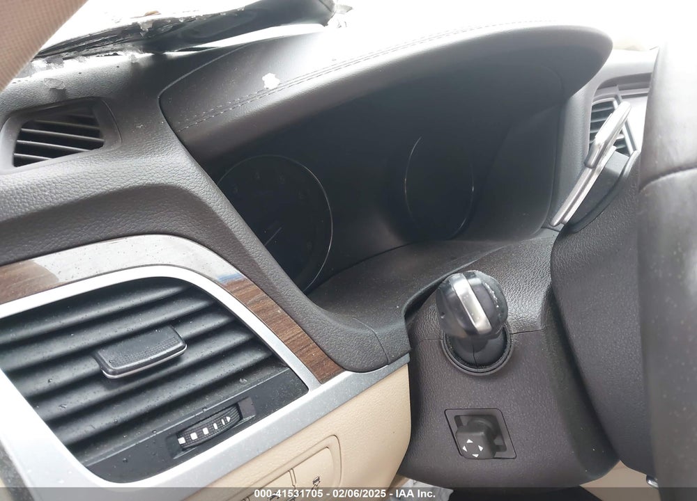 2017 GENESIS G80 3.8 VIN: KMHGN4JE2HU171964