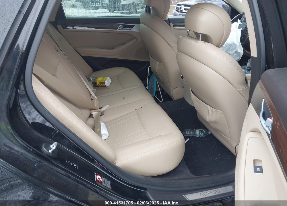2017 GENESIS G80 3.8 VIN: KMHGN4JE2HU171964
