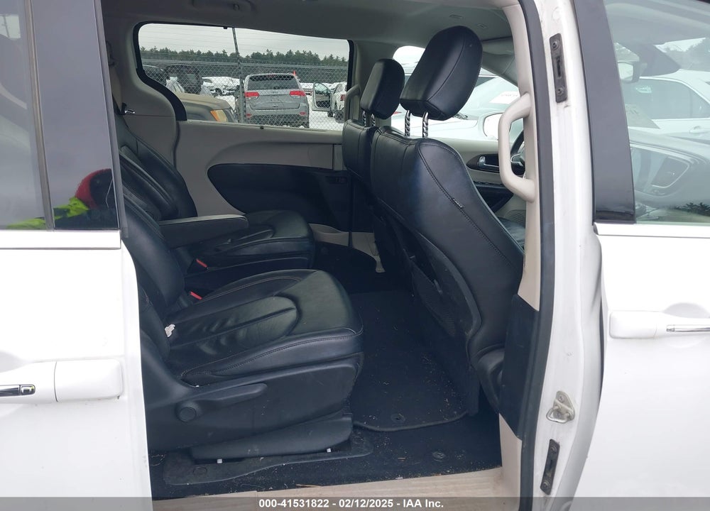 2018 CHRYSLER PACIFICA HYBRID TOURING L VIN: 2C4RC1L72JR258329