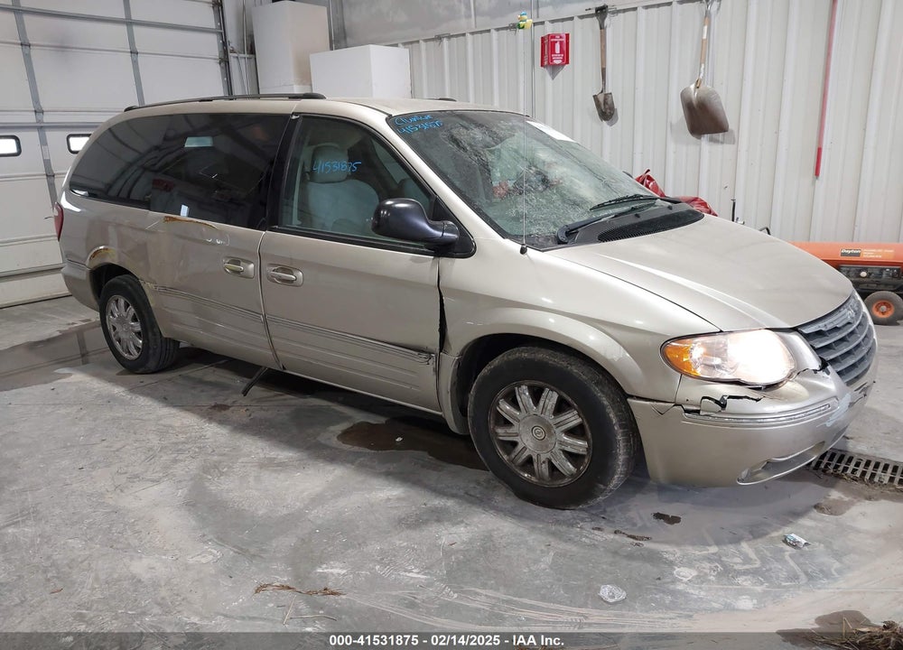 2005 CHRYSLER TOWN & COUNTRY LIMITED VIN: 2C8GP64LX5R338616