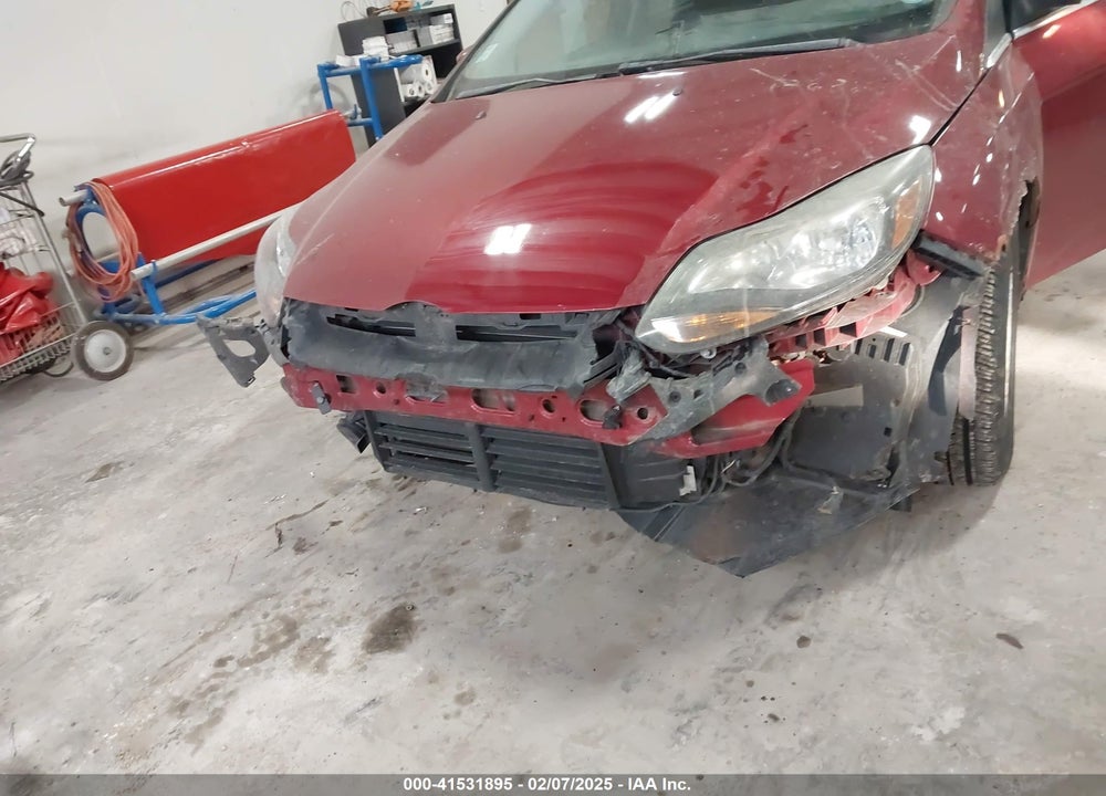 2013 FORD FOCUS VIN: 1FADP3N27DL114256