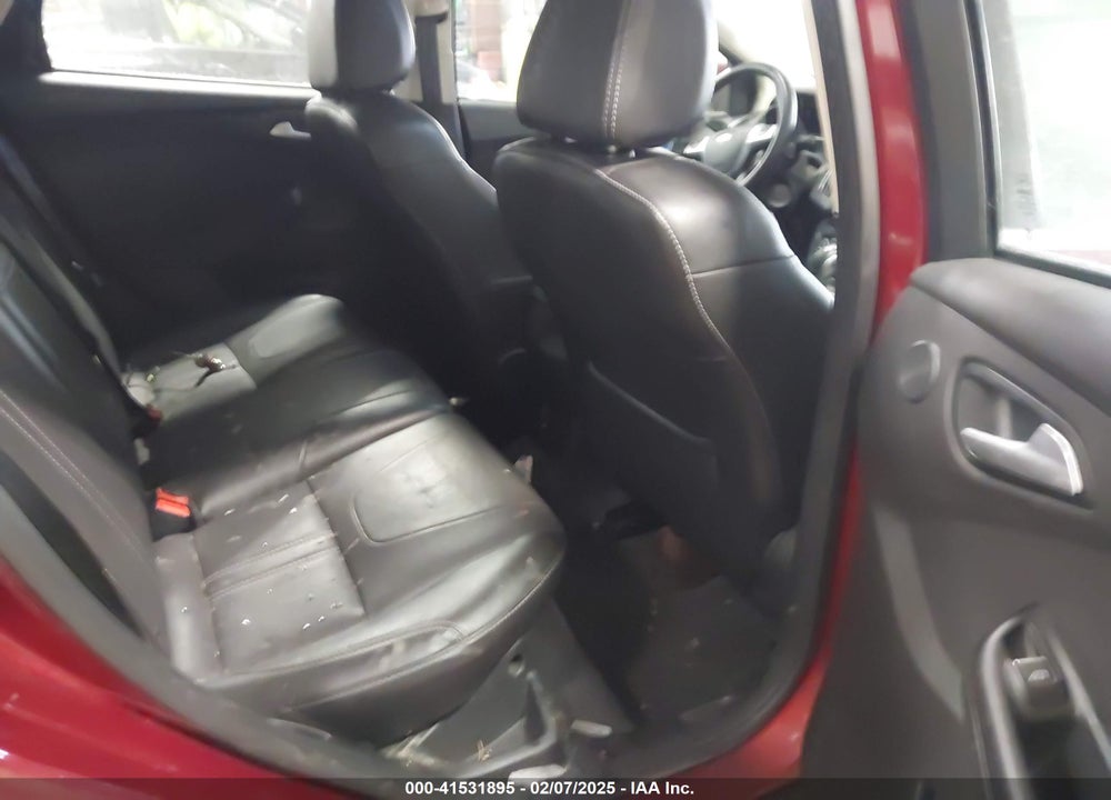 2013 FORD FOCUS VIN: 1FADP3N27DL114256
