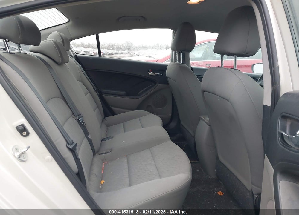2015 KIA FORTE VIN: KNAFK4A62F5312487