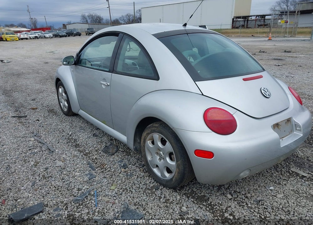 2001 VOLKSWAGEN NEW BEETLE GLX VIN: 3VWDD21C81M443163