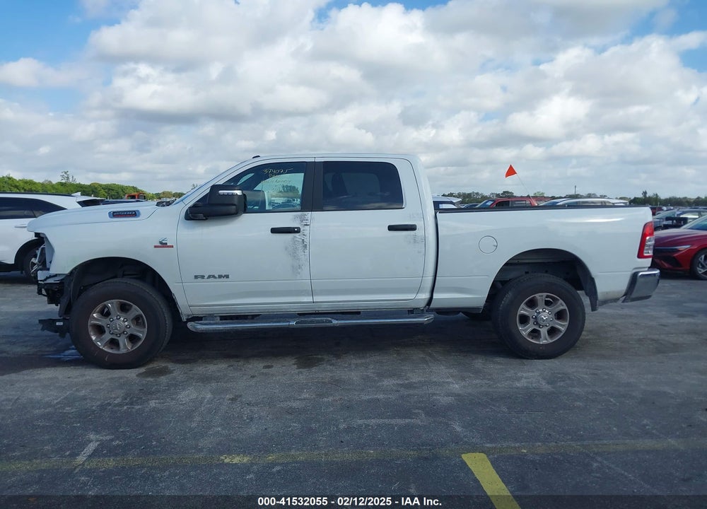 2024 RAM 2500 BIG HORN 4X4 6'4 BOX VIN: 3C6UR5DL0RG338233