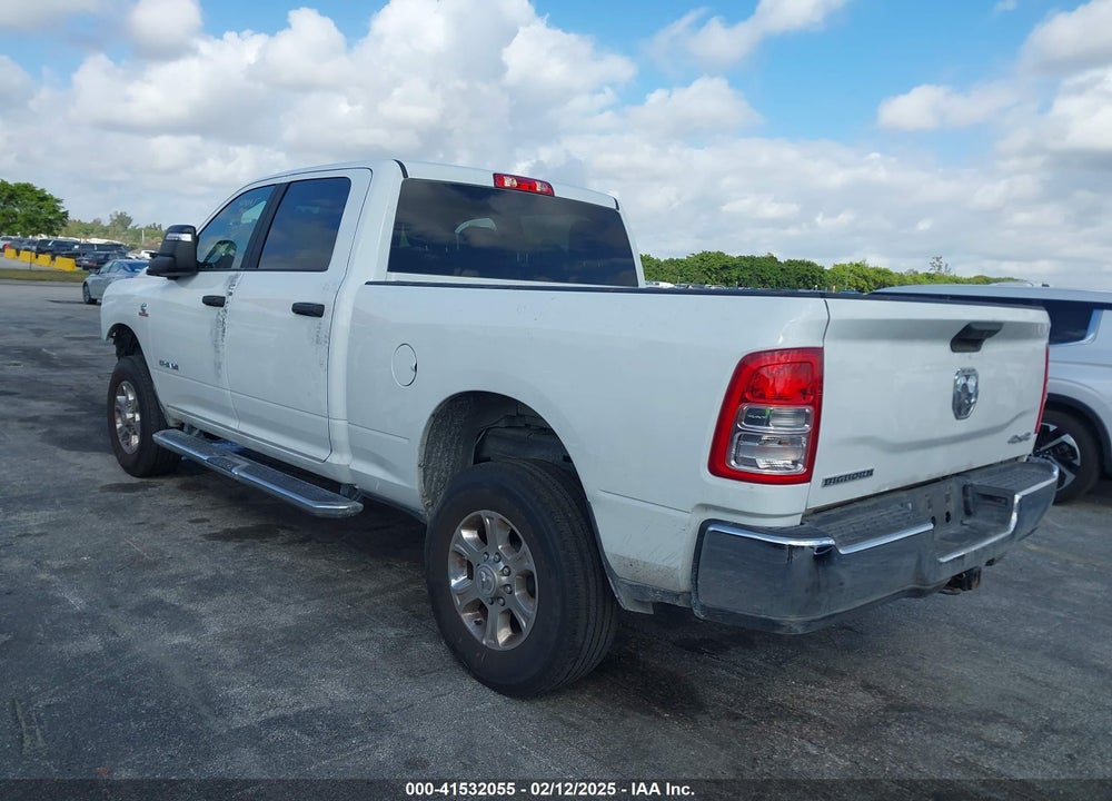 2024 RAM 2500 BIG HORN 4X4 6'4 BOX VIN: 3C6UR5DL0RG338233
