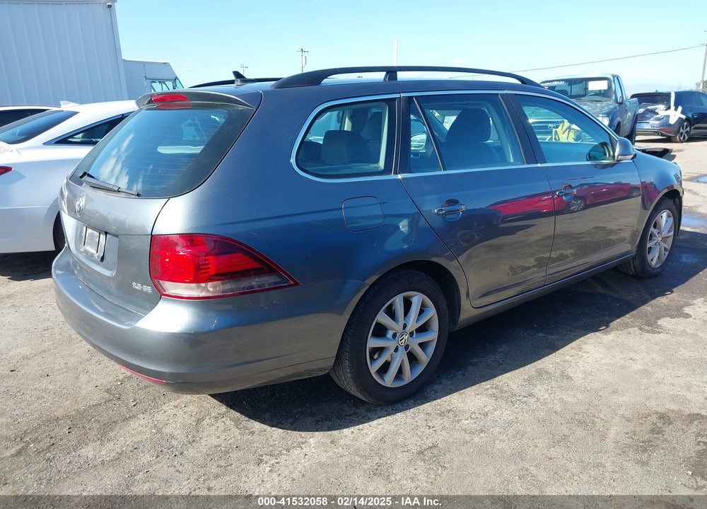 2012 VOLKSWAGEN JETTA SPORTWAGEN 2.5L SE VIN: 3VWPP7AJ7CM693268