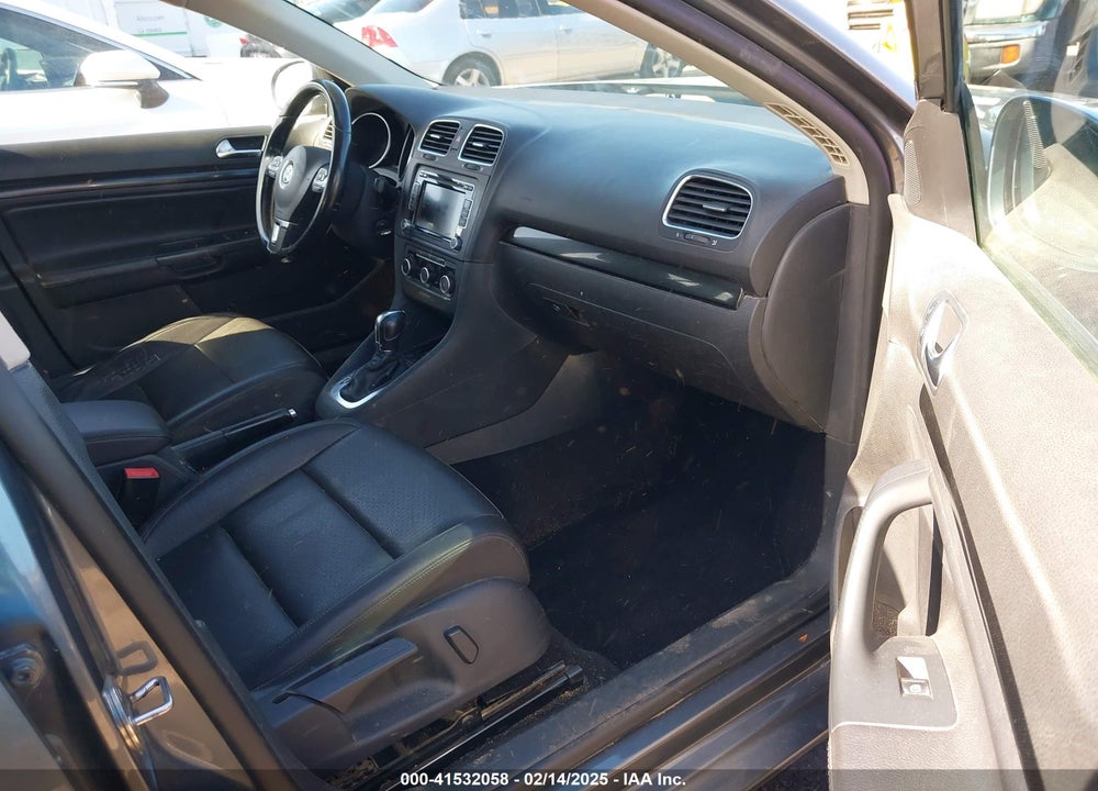 2012 VOLKSWAGEN JETTA SPORTWAGEN 2.5L SE VIN: 3VWPP7AJ7CM693268