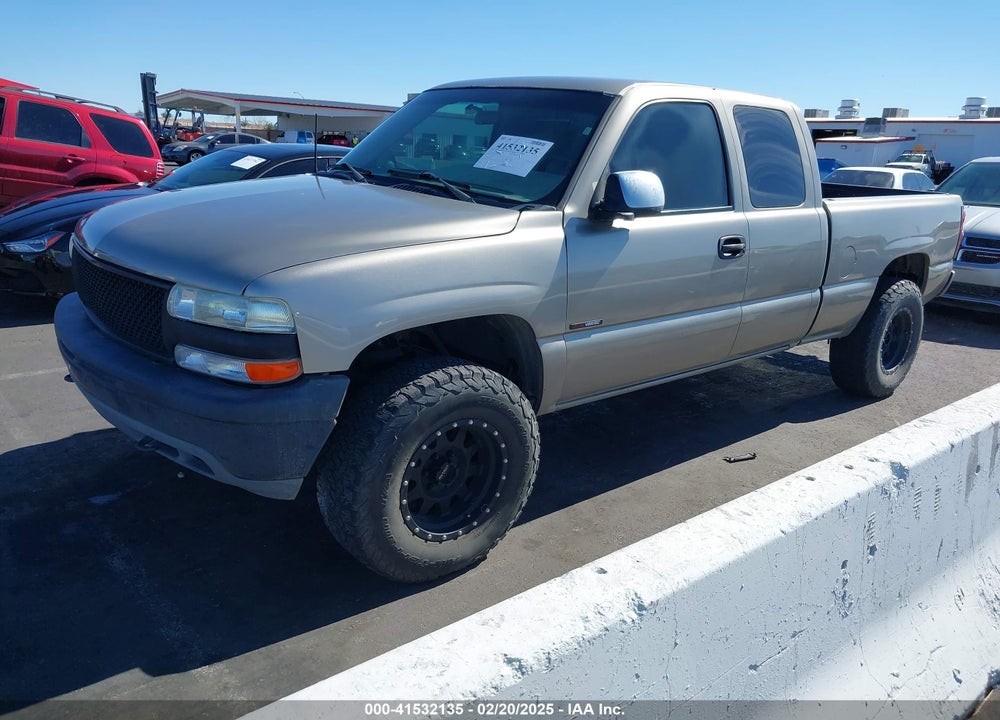 2002 CHEVROLET SILVERADO 1500 LS VIN: 2GCEC19TX21407301