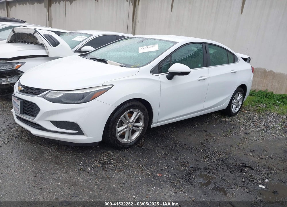 2017 CHEVROLET CRUZE VIN: 1G1BE5SM8H7207884