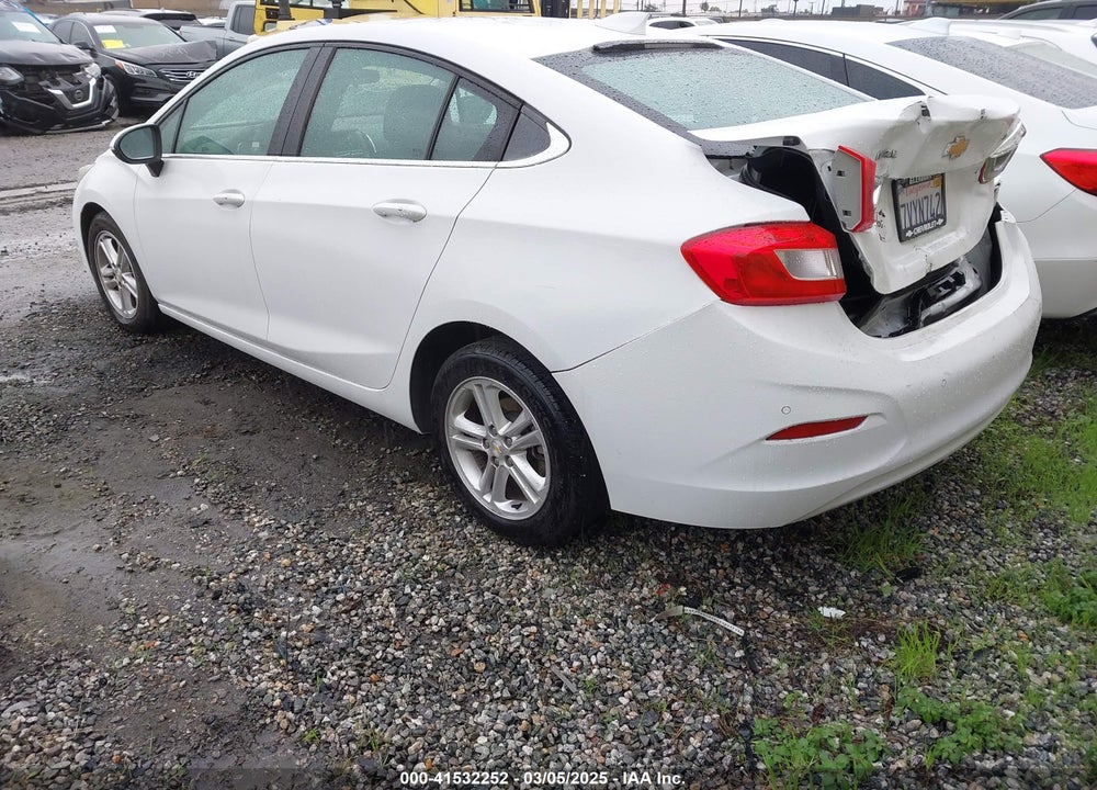 2017 CHEVROLET CRUZE VIN: 1G1BE5SM8H7207884