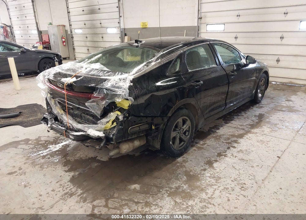 2021 KIA K5 VIN: 5XXG24J27MG011517