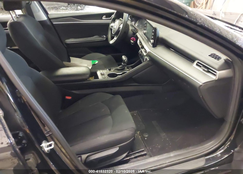 2021 KIA K5 VIN: 5XXG24J27MG011517