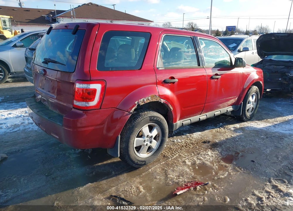 2011 FORD ESCAPE XLS VIN: 1FMCU0C75BKC40626